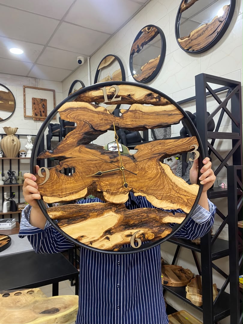 ساعت دیواری روستیک چوب زیتون قطر ۶۰